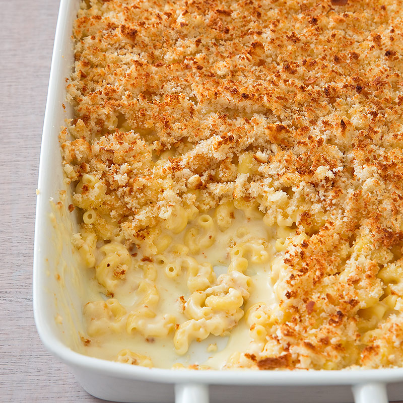 Classic American Macaroni and Cheese